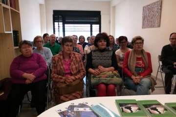 La escritora Loly Perez presenta en Telde su tercer libro 'Pliegues del alma' (Foto TA)